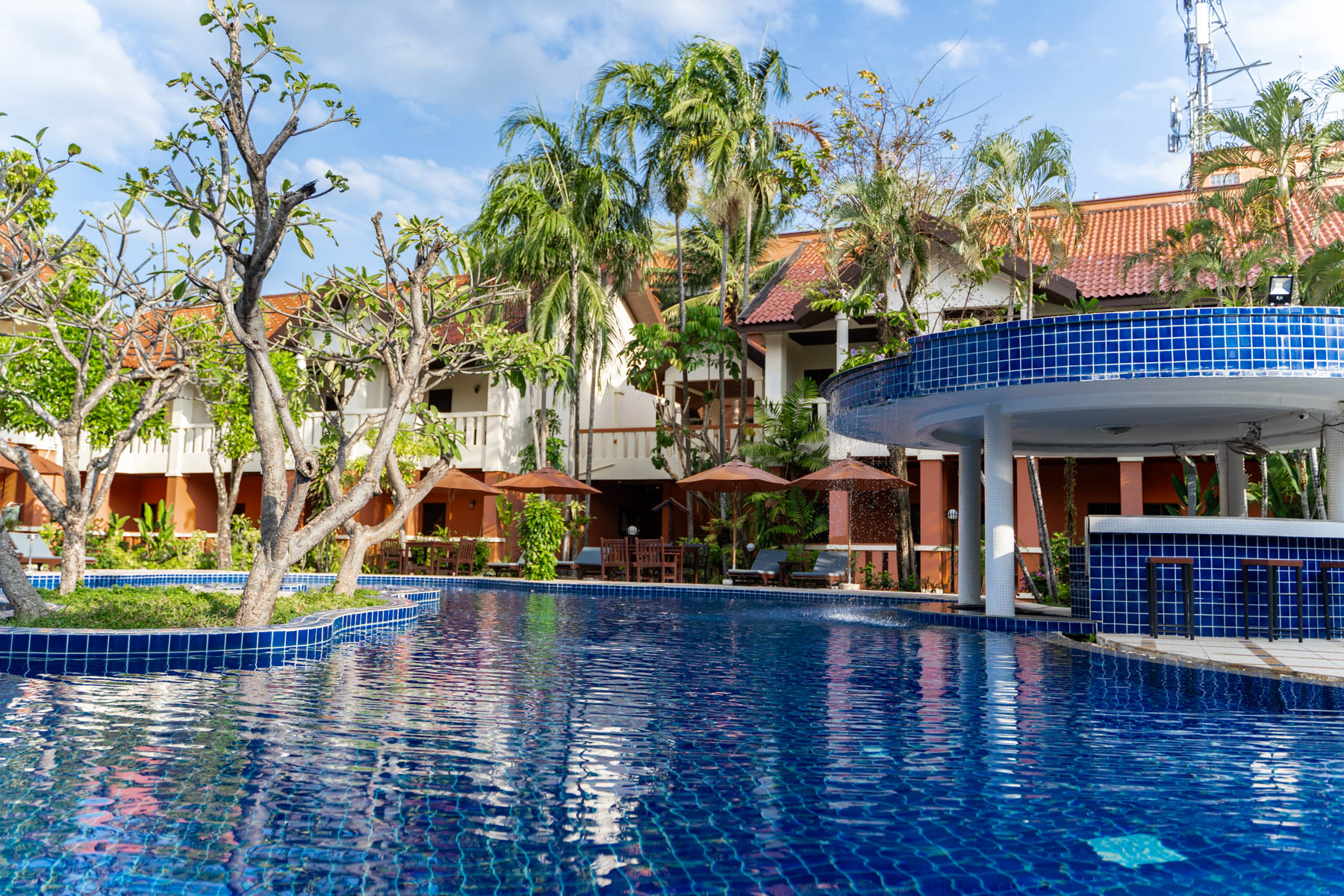 Phuket Leelavadee Hua Ting Resort
